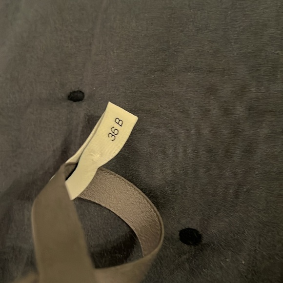 GapBody Breath Wireless Bra - Picture 4 of 5